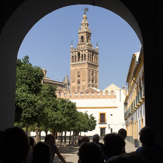 original Giraldaturm der Kathedrale in Sevilla 1000x1000